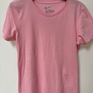 Nike Women's Slim Fit Short Sleeve Tshirt, Pink, Medium